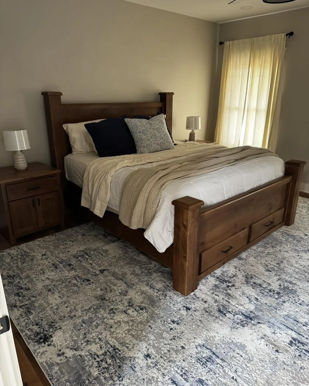 Solid wood storage bed with built-in footboard drawers